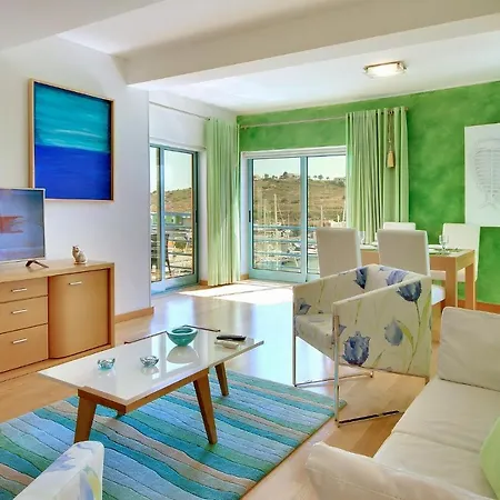 Apartament Marina